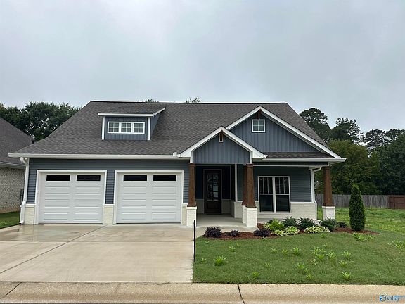 2nd image of 1780 Amanda Ln