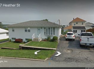 257 Heather St, Cranston, RI 02920