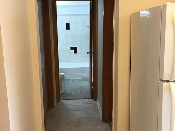 4th image of 9201 Skokie Blvd APT 102
