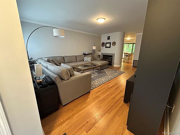 2nd image of 277 Maplewood Dr