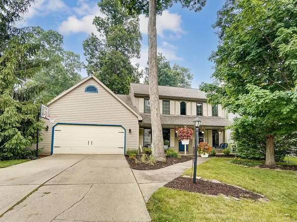 6216 Hunter Wood Dr, Fort Wayne, IN 46835
