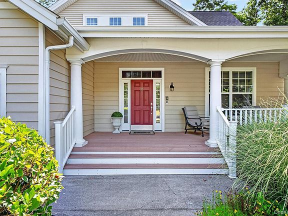 3rd image of 18 Sassafras Circle