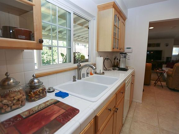 5th image of 678 McDonald Ln