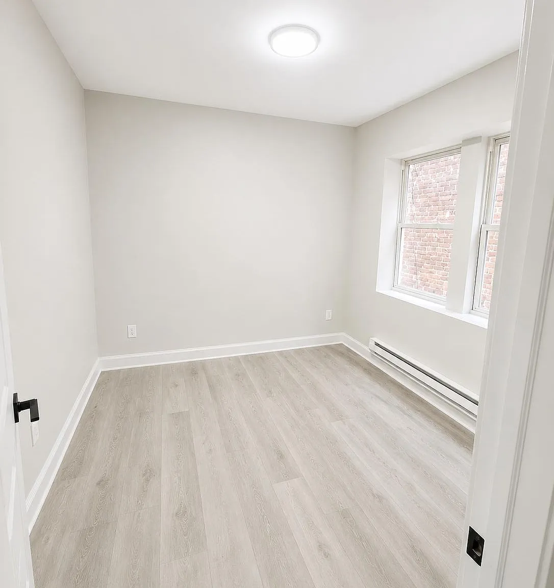 2 bed, 1.0 bath, $1,800 — Photo 4