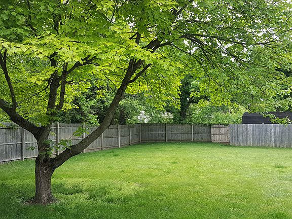 4th image of 5727 Saffron Ave