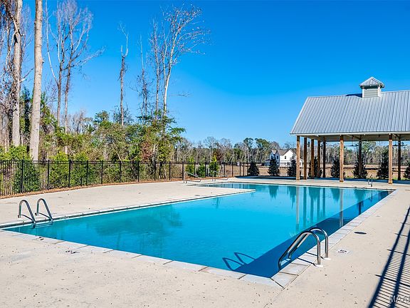 4th image of 531 Argyle Rd