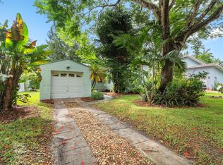 125 South Dr, Miami Springs, FL 33166