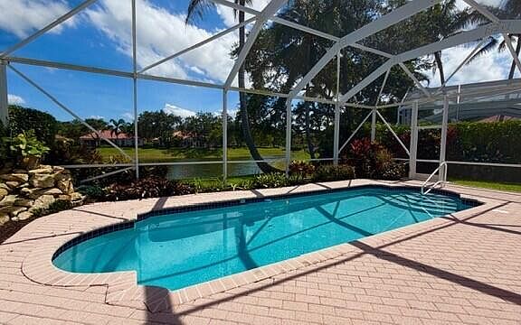 4th image of 7240 Deer Point Lane