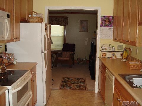 5th image of 5 Appomattox Ct