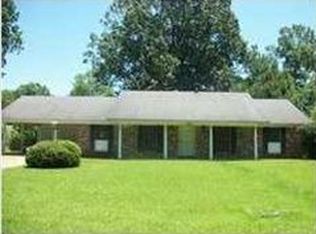 126 Trojan Dr, Pearl, MS 39208