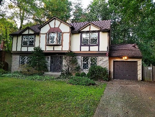 2nd image of 1022 Columbus Dr