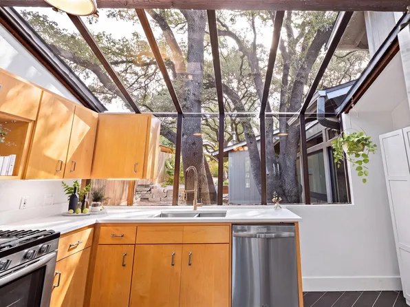 6603 Sunstrip Dr, Austin, TX 78745