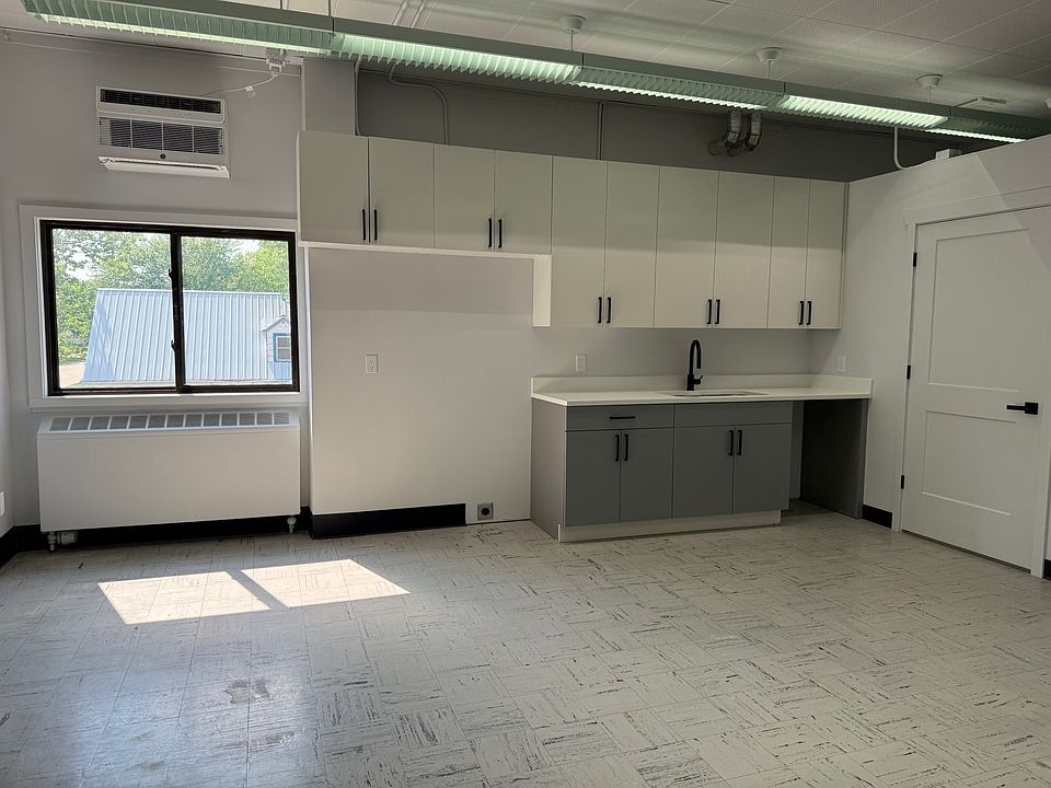 1st image of 300 S 11th St #11402638