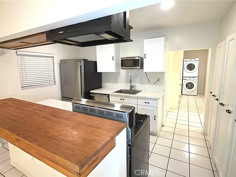 2820 7th Ave #2820 — Photo 1