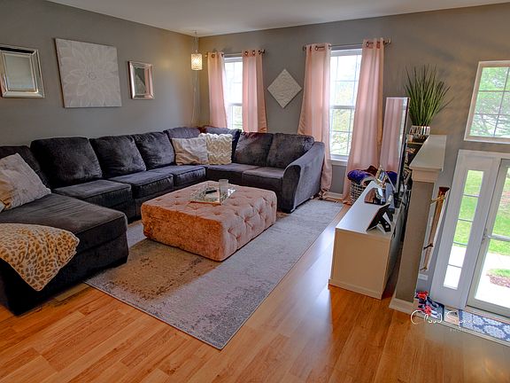 2nd image of 2608 N Augusta Dr