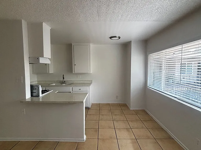 6546 Indiana Ave — Photo 5