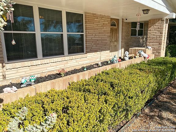2nd image of 2711 Kerrybrook Ct