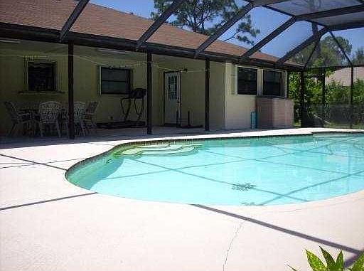 2nd image of 5302 Palmetto Dr