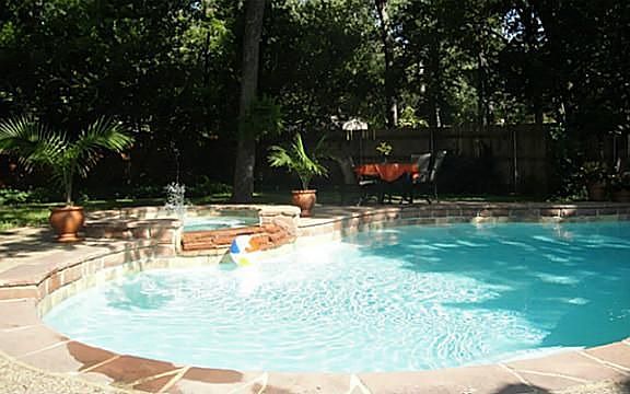 3rd image of 103 Cross Creek Dr