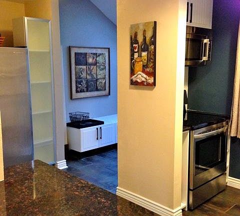 Bright, Open Entry way