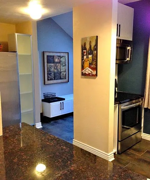 Bright, Open Entry way