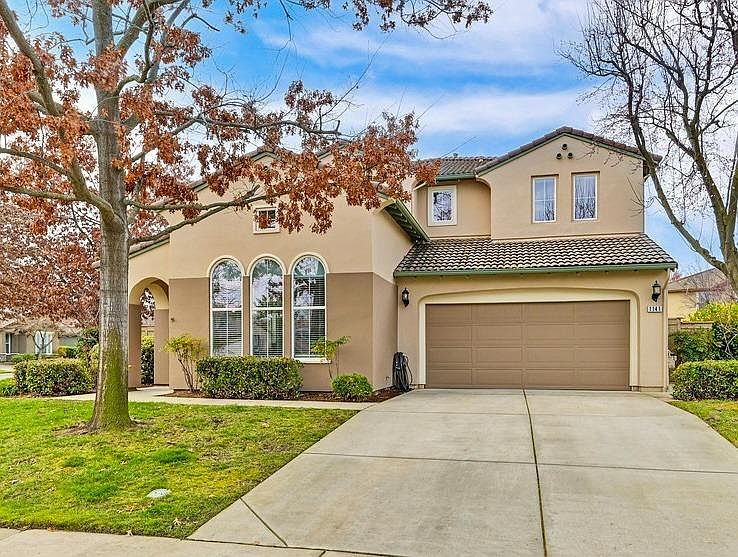1st image of 1141 Clemensen Cir