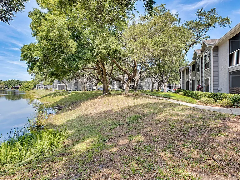 8500 Belcher Rd — Photo 35