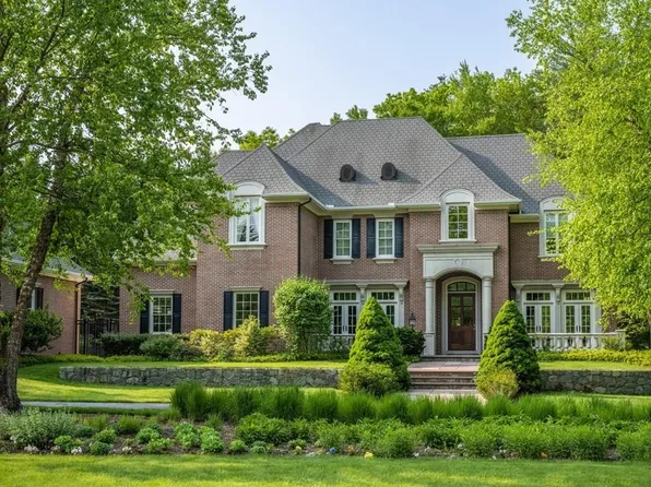 11 Wescott Dr, Hopkinton, MA 01748