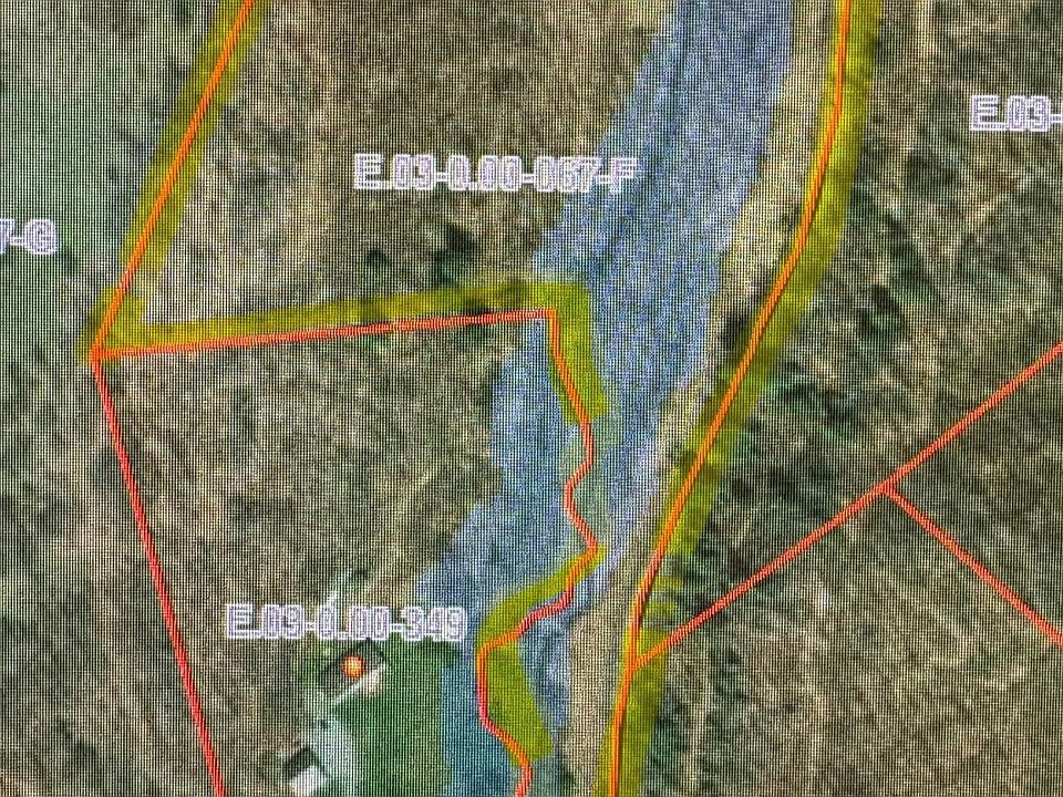 1st image of 1077 Deichland Rd