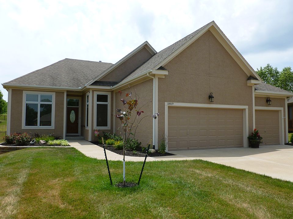 Hardscape added in 2015