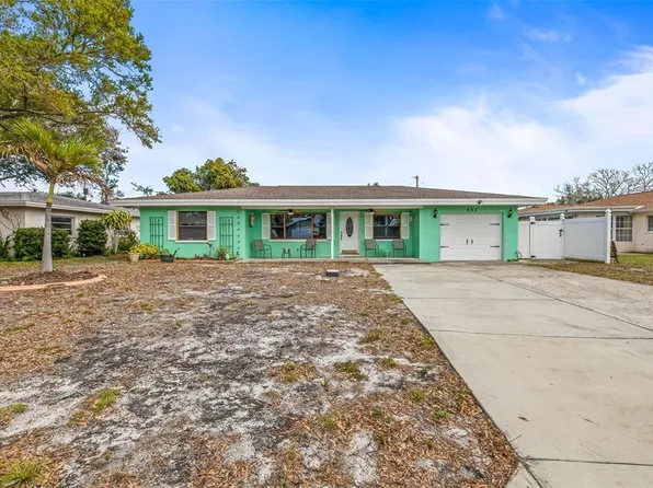 683 Circle Dr E, Largo, FL 33770