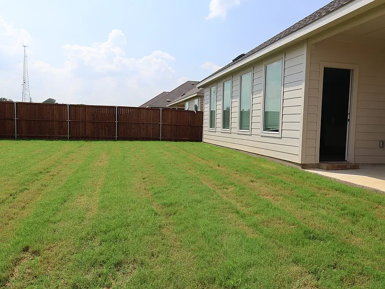 616 Arabian Ln — Photo 18