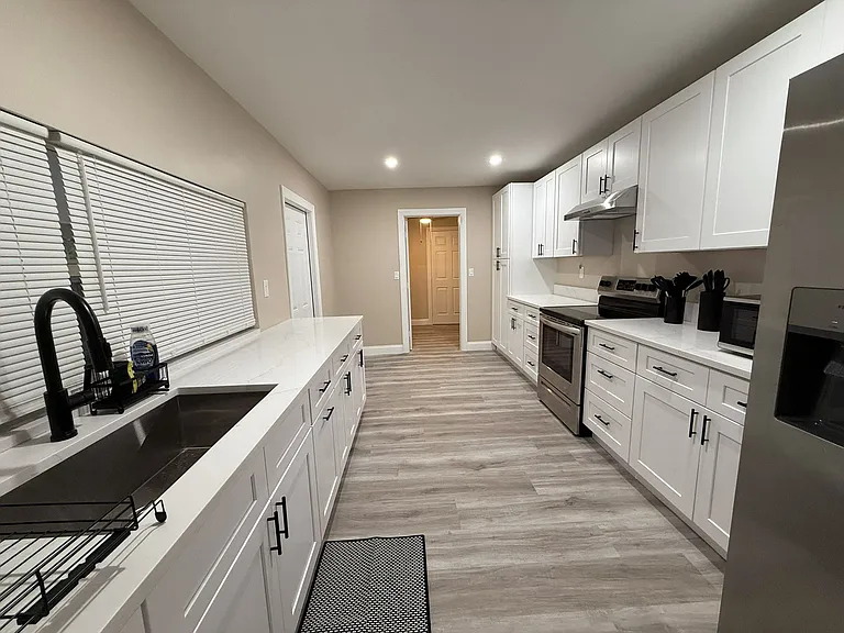 Spacious kitchen