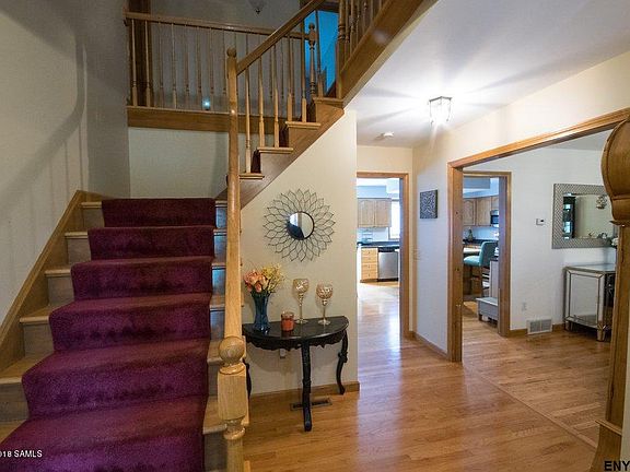 5th image of 30 Amethyst Dr