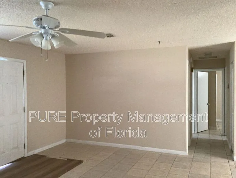 2 bed, 1.0 bath, 900 sqft, $1,250 — Photo 4