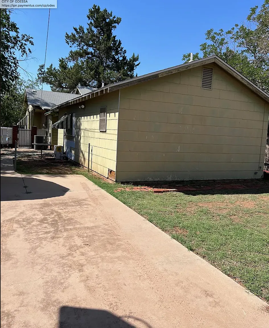 2101 Brunson Avenue Unit B - 1 — Photo 1