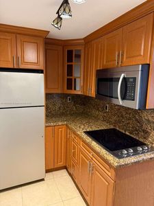 7000 NW 186th St APT 4-129A, Hialeah, FL, 33015