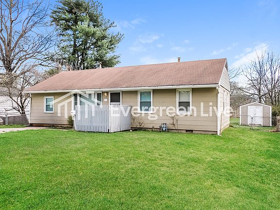 2nd image of 13711 Cypress Ave