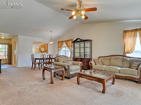4th image of 8422 Silver Glen Dr