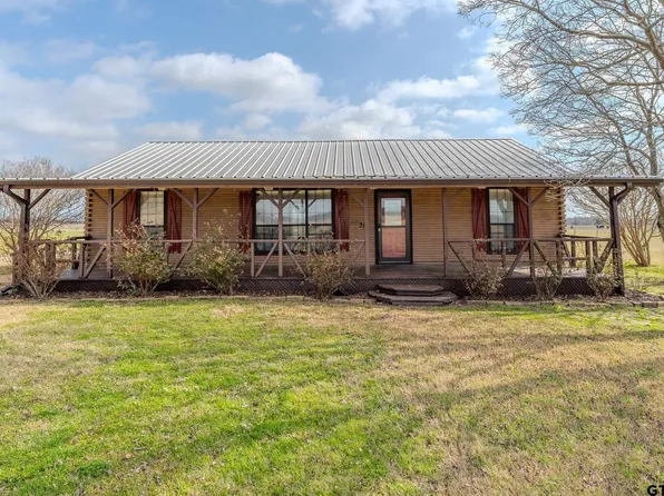 38 County Road 2175, Klondike, TX 75448