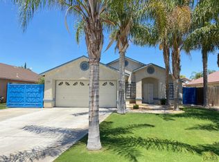 1114 Clipper Hills Dr, Bakersfield, CA 93307