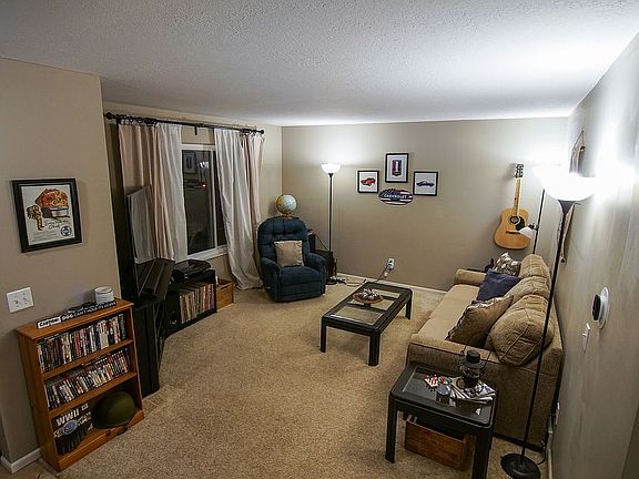 3rd image of 358 Margery Ct