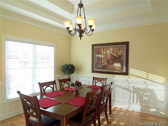 3rd image of 141 Postell Dr