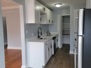 Waterbury, Lakewood, OH 44107