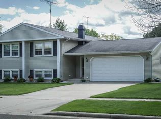 794 Bragg St, Fond Du Lac, WI 54935