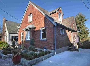 312 Halladay St, Seattle, WA 98109