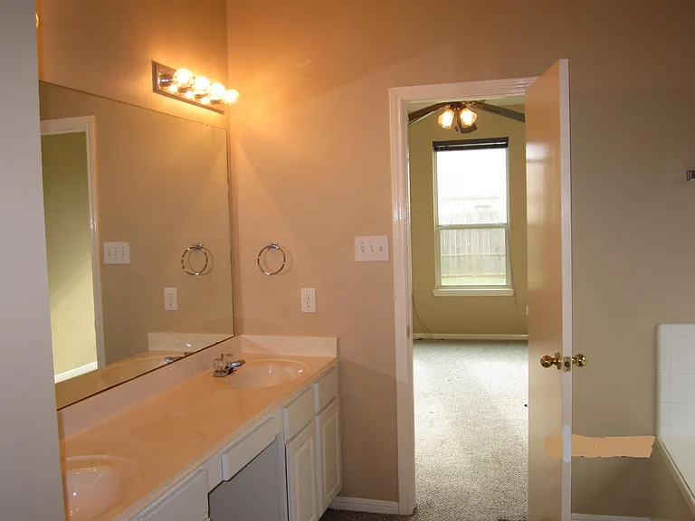 3946 Teal Run Meadows Dr — Photo 2