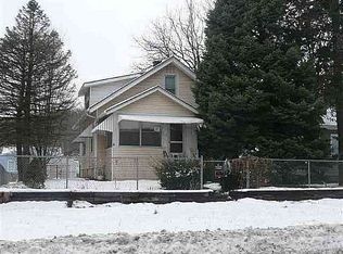 618 Indian Rd, Davenport, IA 52802