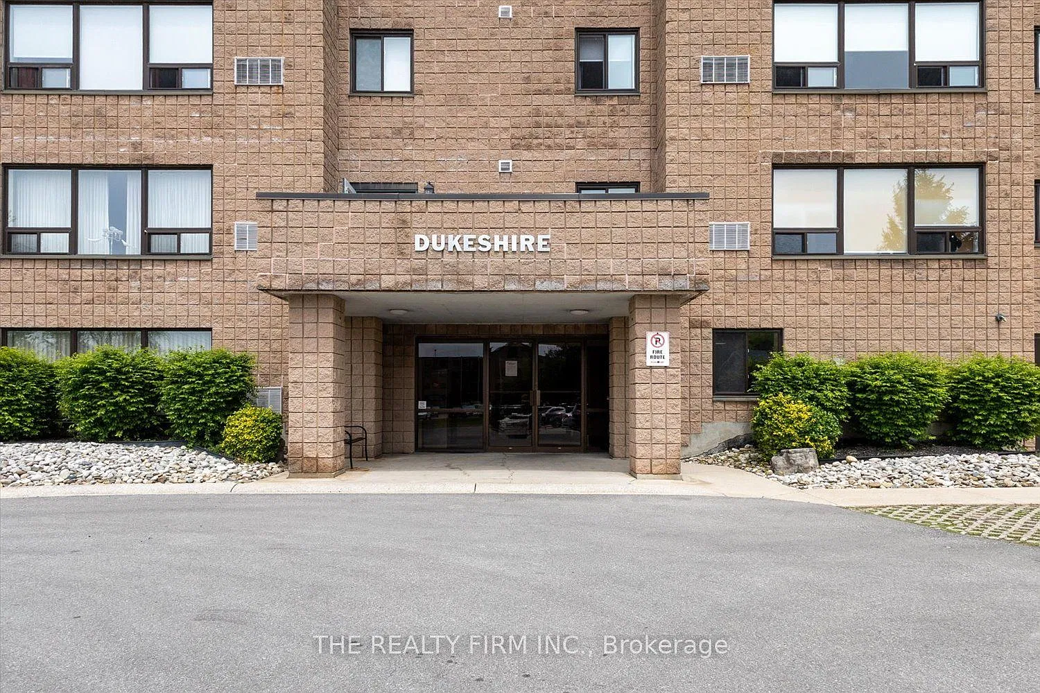 2 bed, $1,549 — Photo 1