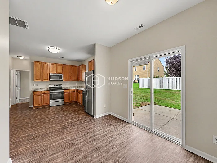 1014 Yellow Bee Rd — Photo 7